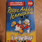 Aku Ankan Taskukirja 120: Roope Ankka lennossa - pikkukuva 1