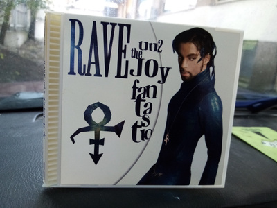 CD : PRINCE : RAVE UN2 THE JOY FANTASTIC ( USA)