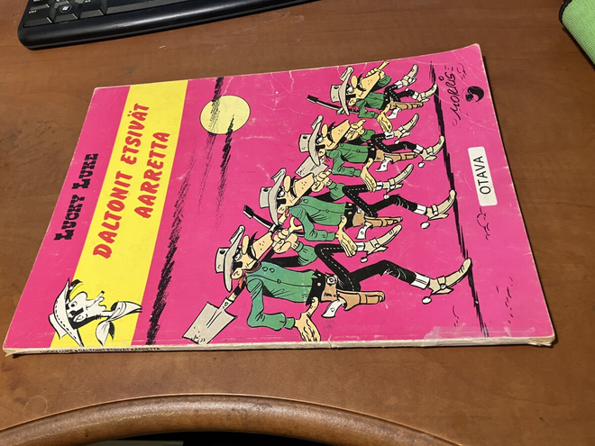 LUCKY LUKE DALTONIT ETSIVÄT AARRETTA