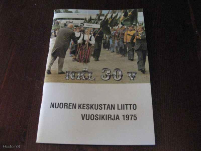 NUOREN KESKUSTAN LIITTO - Vuosikirja 1975