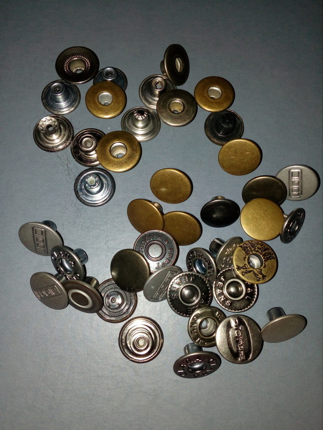 40 kpl farkkunappi