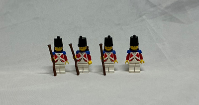 Lego Pirates punaisia merisotilaita