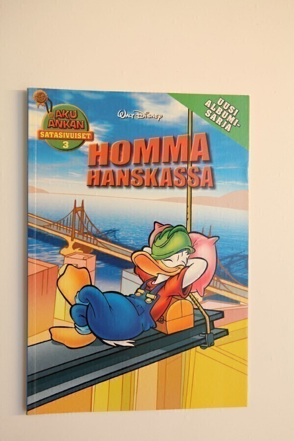 Aku Ankka satasivuiset 3 - Homma hanskassa