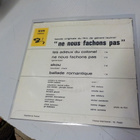 OST - NE NOUS FACHONS PAS EX-/M- 7'' SINGLE - pikkukuva 2