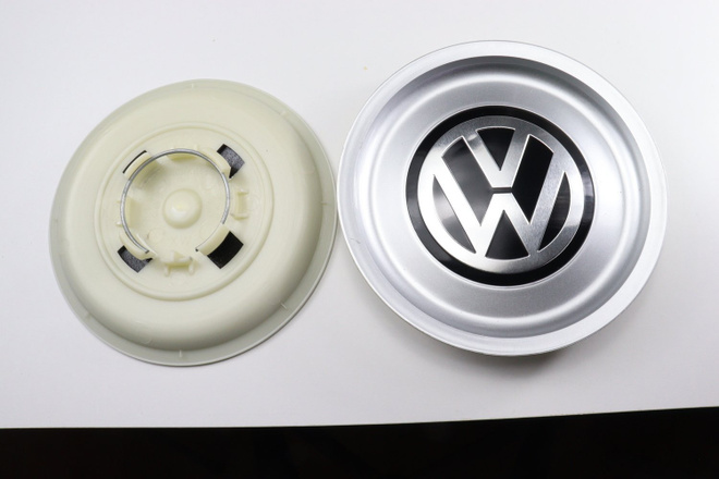 Volkswagen vannekeskiöt – Kupera, Kromi-hopea-musta – 155m