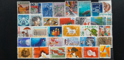 SVEITSI n.1970-90 LEIMATTUJA postimerkkejä o 33 kpl