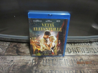 Vettä Elefanteille (Blu-ray)