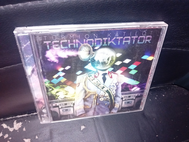 CD Turmion Kätilöt : Technodiktator ( SIS POSTIKULU )