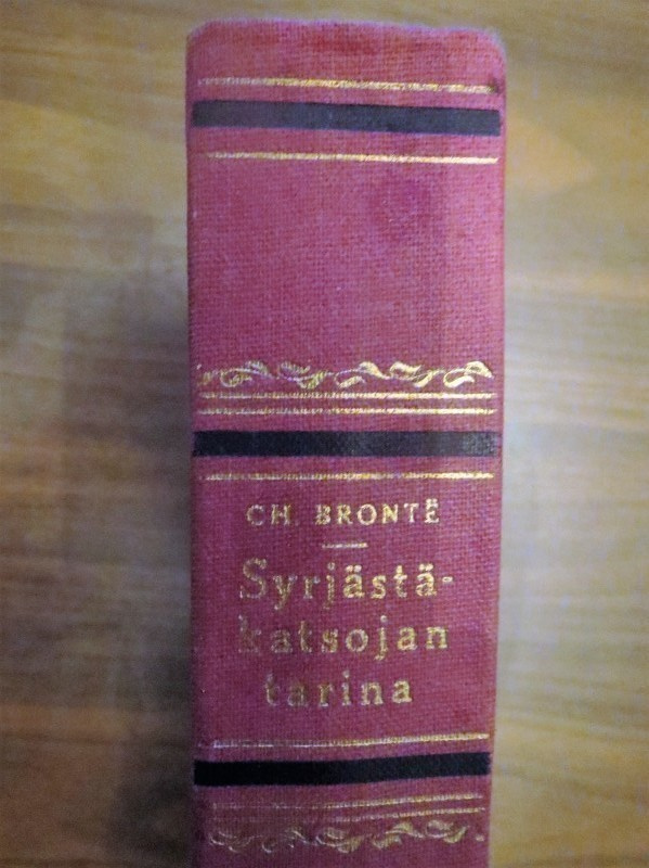 Charlotte Brontë: Syrjästäkatsojan tarina