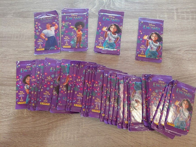 Disney Encanto avaamattomat korttipussit 38kpl
