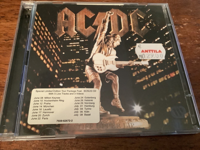 AC / DC - STIFF UPPER LIP