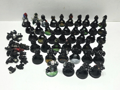 WH40K - 43kpl Space Marine figuureita [K116]