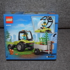Lego 60390 puistotyöntekijän traktori - pikkukuva 2