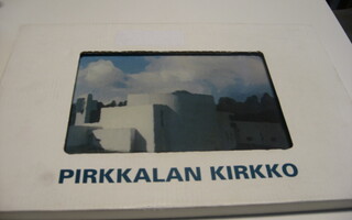Kermansavi Pirkkalan kirkko seinätaulu
