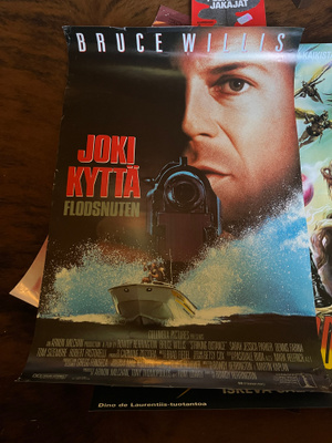 Jokikyttä elokuvajuliste