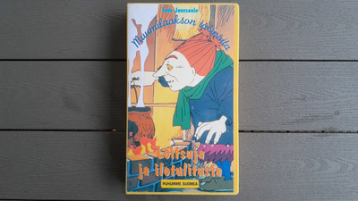 VHS: Loitsuja Ja Ilotulitusta - Muumilaakson Tarinoita (1990