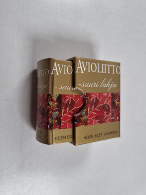 Juliette Clarke ym. : Avioliitto : suuri lahja (kotelossa)