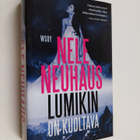 Nelle Neuhaus : Lumikin on kuoltava - pikkukuva 1