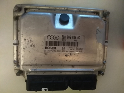 AUDI ECU 0261206580 / 06A906032AC