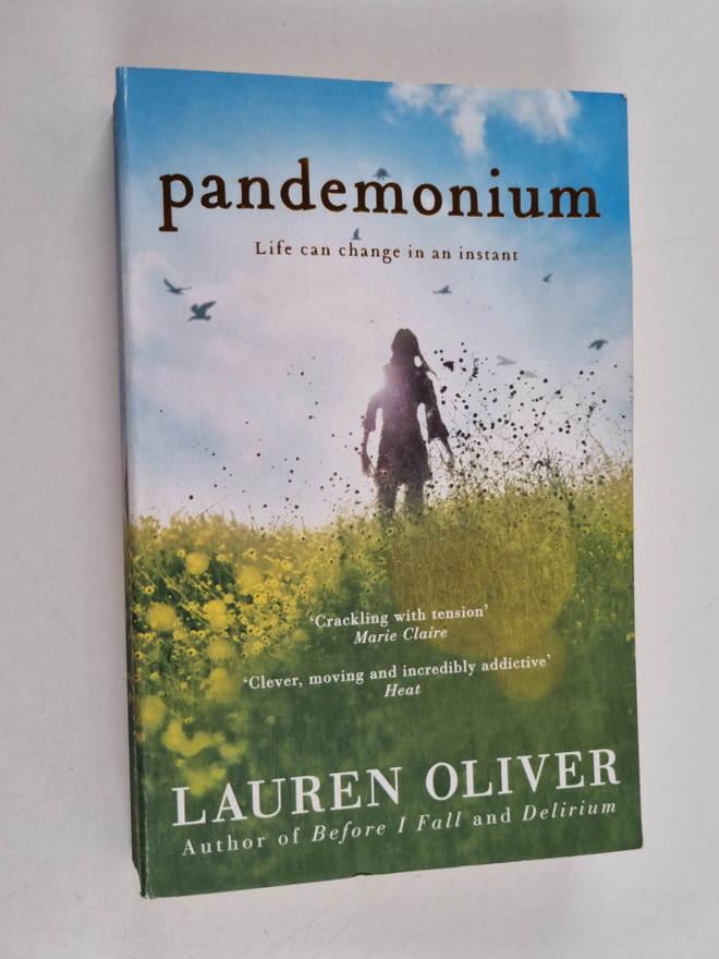 Lauren Oliver : Pandemonium (englanninkielinen)