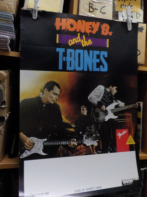 HONEY B. AND THE T-BONES KEIKKAJULISTE