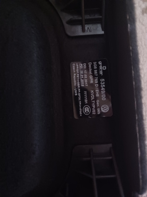 Volkswagen VW Arteon hattuhylly
