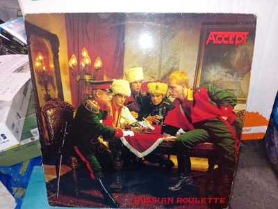 LP ACCEPT : Russian Roulette ( SIS POSTIKULU )