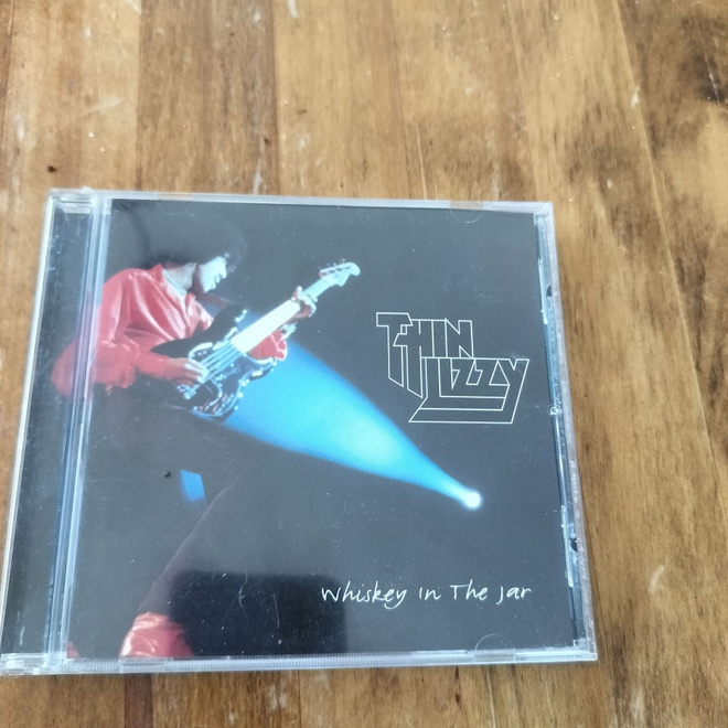 Thin Lizzy Whiskey On The Jar