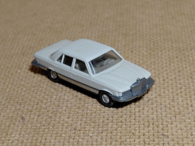 Mercedes-Benz 450 Se W116 henkilöauto 1973 1:87 Wiking