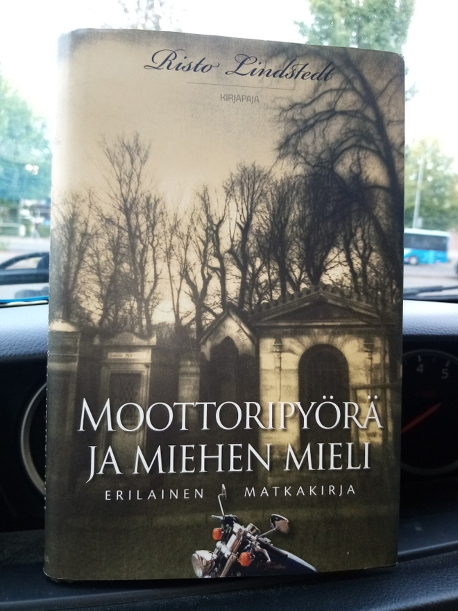 Lindstedt :  Moottoripyörä ja miehen mieli ( SIS POSTIKULU)