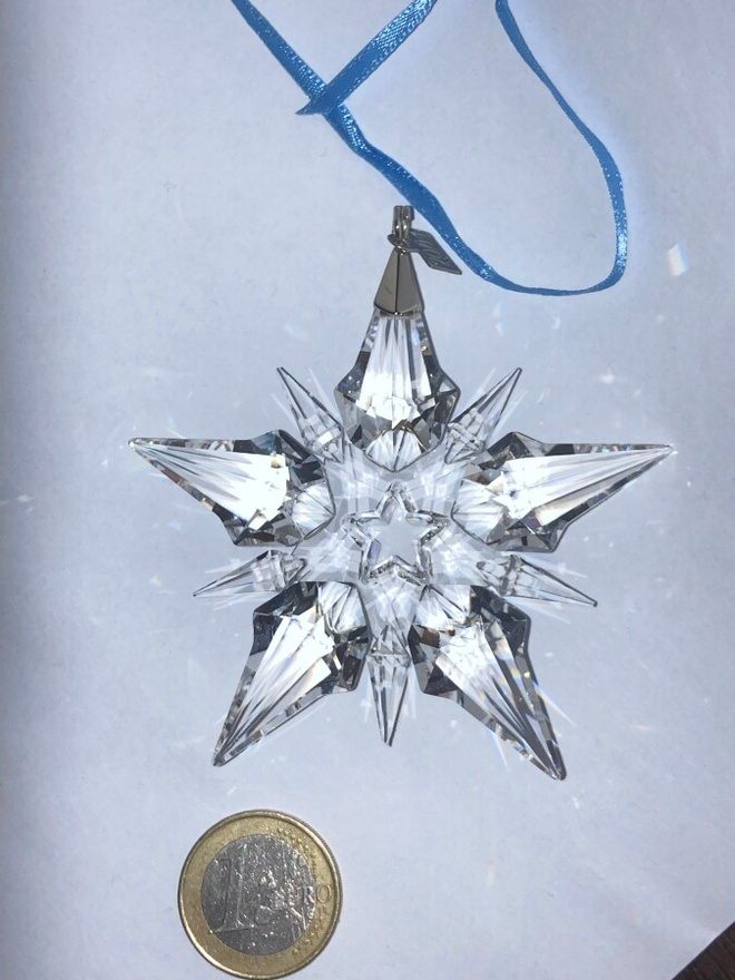 Swarovski 267941 Annual Edition Ornament (2001-2001) viallin