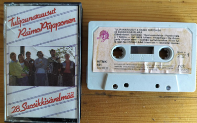TULIPUNARUUSUT&RAIMO PIIPPONEN-28 SUOSIKKISÄVELMÄÄ-Kasetti