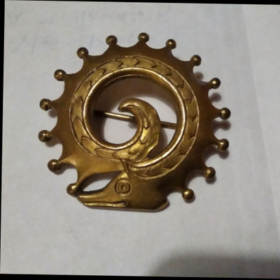 Ato-koru rintaneula "kettu"