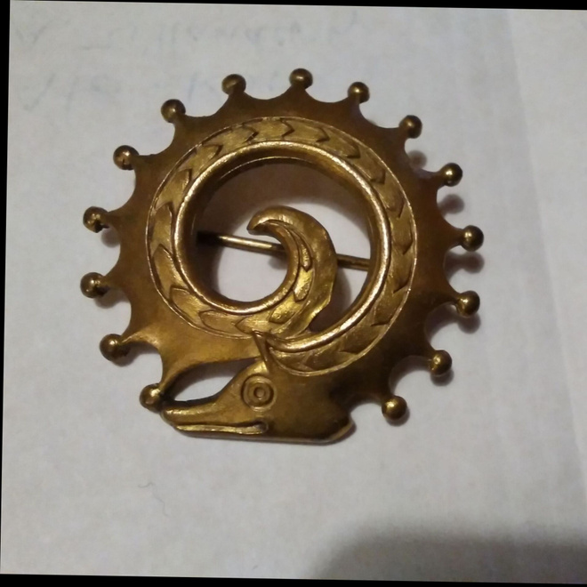 Ato-koru rintaneula "kettu"