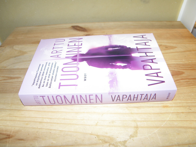 Arttu Tuomainen Vapahtaja (nidottu)