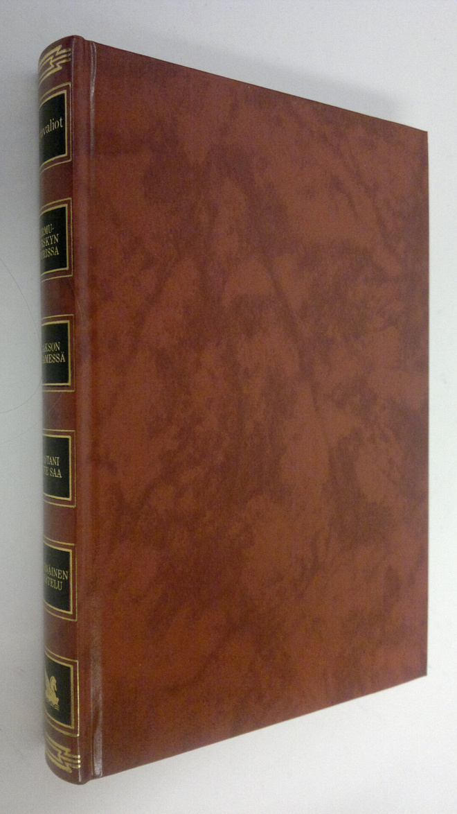 Kirjavaliot : Marlow, Max : Hirmumyrskyn kourissa ; Hinto...