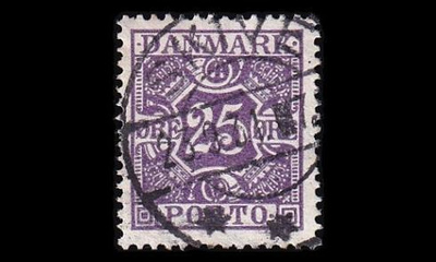 Tanska PORTO_16 o 25 öre violette tas. tausta (1921)