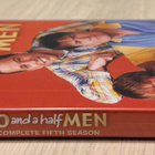 Miehen puolikkaat (Two and a half men): Kausi 5 (3DVD) - pikkukuva 3