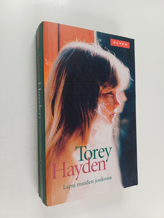 Torey Hayden : Lapsi muiden joukossa