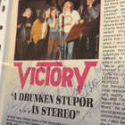 Victory -yhtyeen nimikirjoitukset - pikkukuva 2