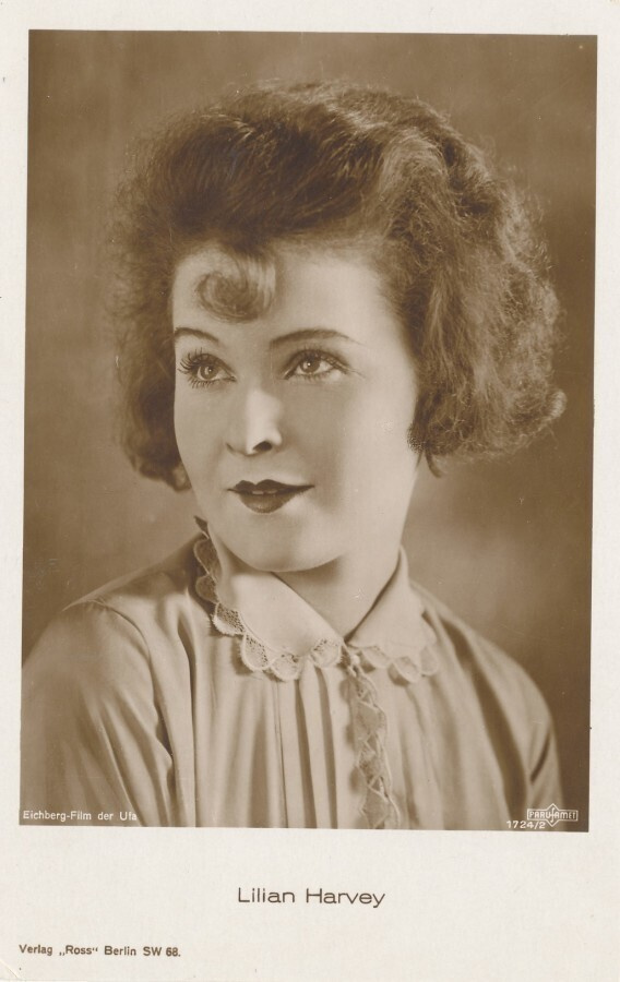 Filmitähti LILIAN HARVEY - vanha kortti