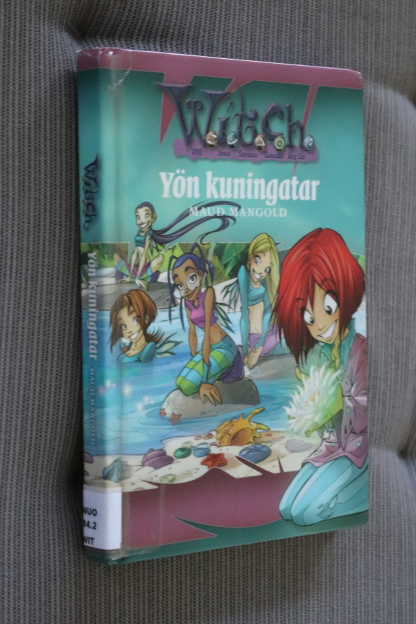 Maud Mangold : WITCH Yön kuningatar ( 1.p. 2007 k.po )