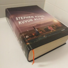 Stephen King: Kuvun alla - pikkukuva 1
