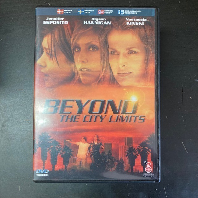 Beyond The City Limits - kaikki pelissä DVD