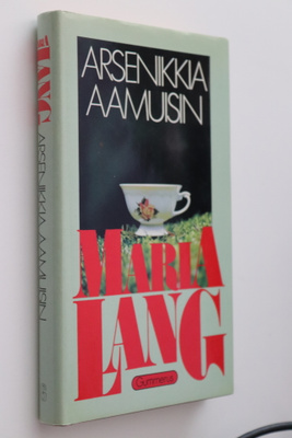 Maria Lang : Arsenikkia aamuisin ( 1.p. 1985 )
