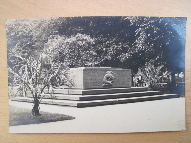 VANHA Postikortti Sankarihauta Helsinki 1920-luku
