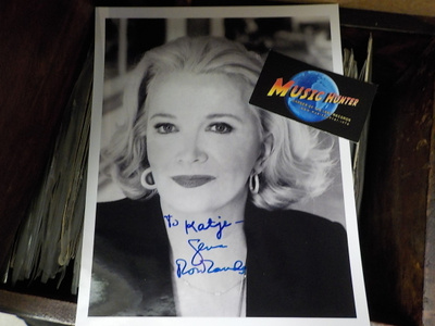 GENA ROWLANDS NIMIKIRJOITUS KUVASSA