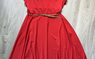 KATI PUNAINEN VINTAGEMEKKO koko 36
