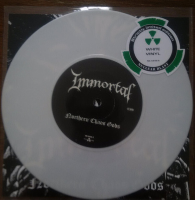 Immortal – Northern Chaos Gods 7” SINGLE WHITE + FLAG