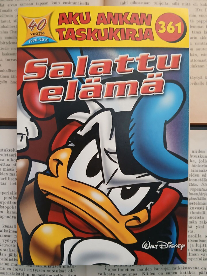 Aku Ankan taskukirja 361 • Salattu elämä